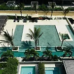 Amazing Loft / Private Beach + Pools + Natural