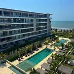 Amazing Loft / Private Beach + Pools + Natural