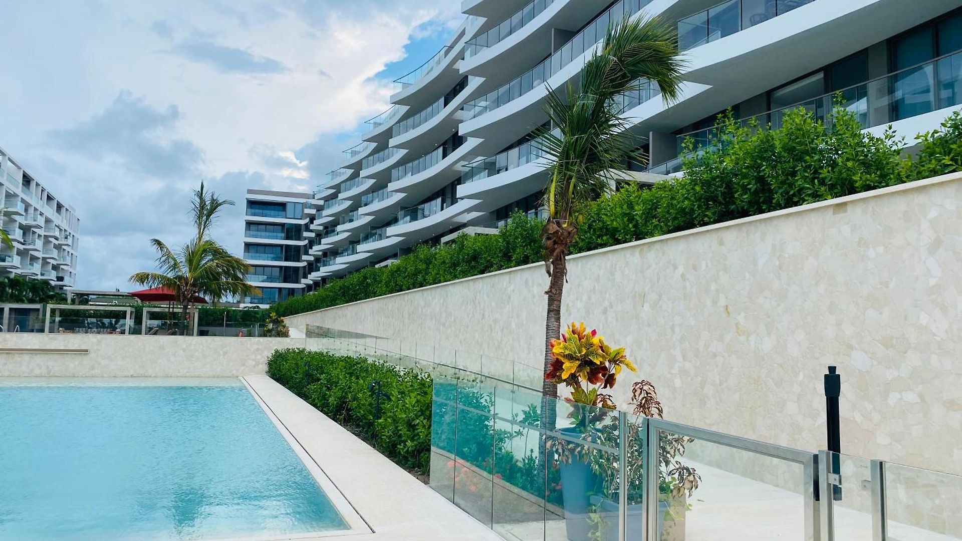Apartamento Amazing Loft / Private + Pools + Natural