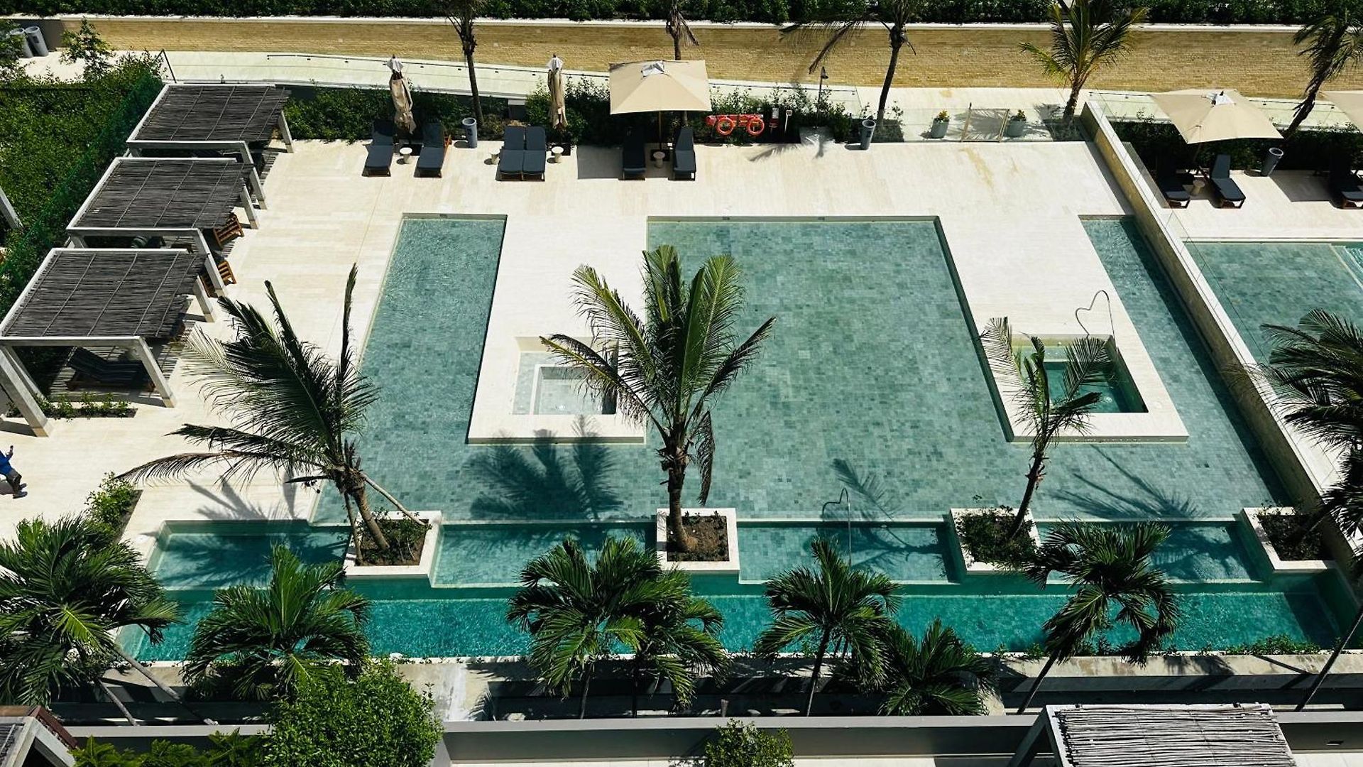 Amazing Loft / Private + Pools + Natural Apartamento