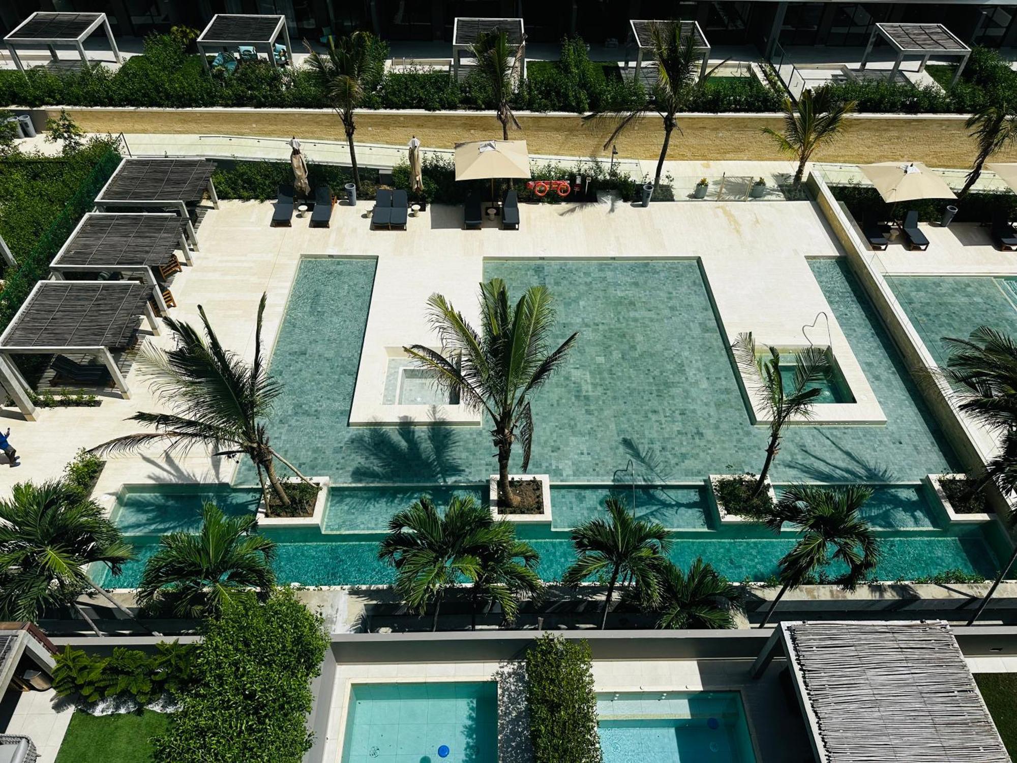 Amazing Loft / Private + Pools + Natural Apartamento