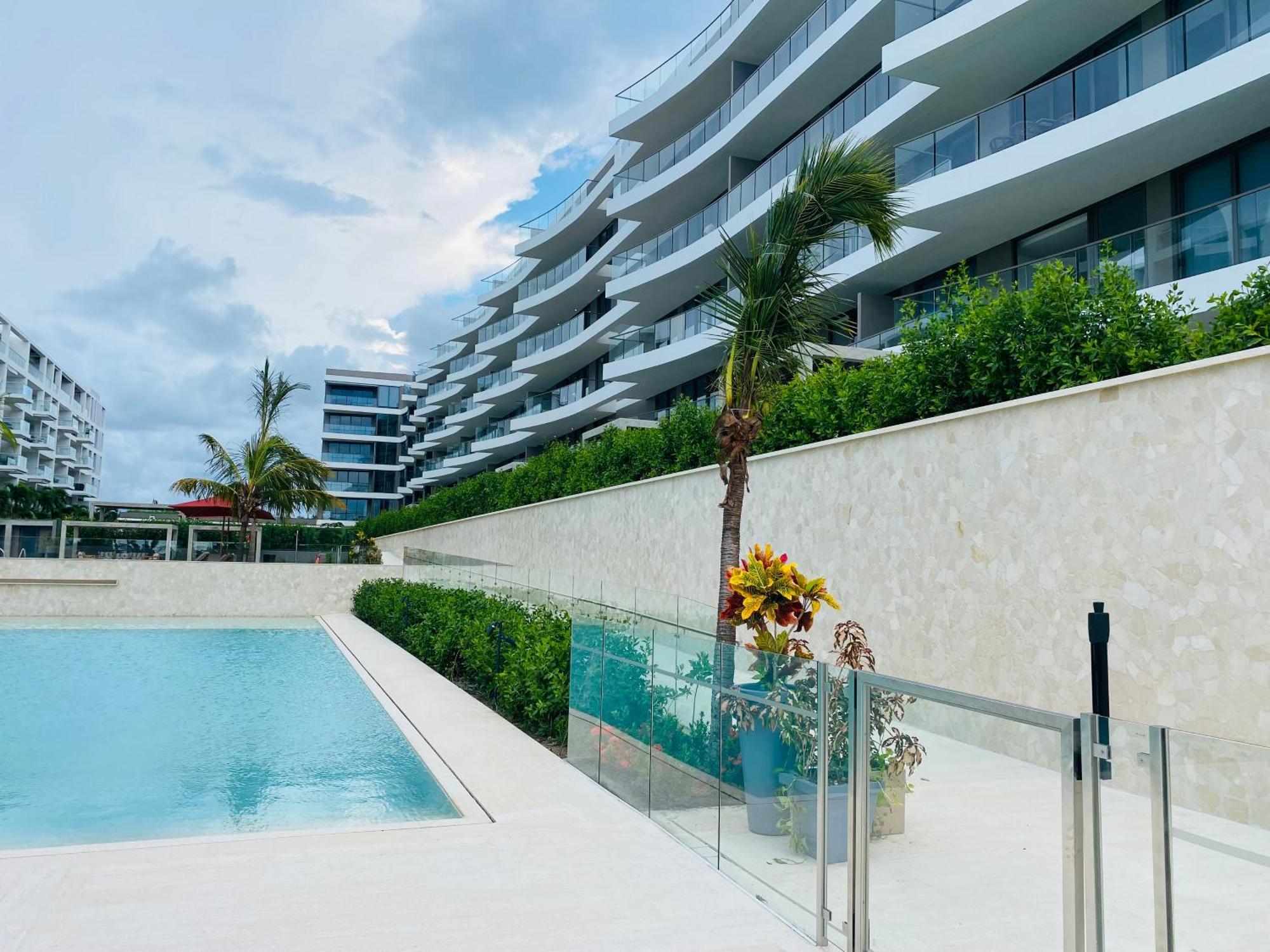 Apartment Amazing Loft / Private + Pools + Natural