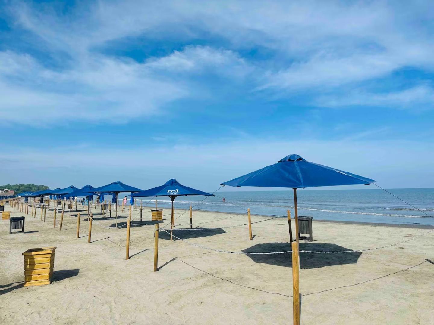 Amazing Loft / Private + Pools + Natural Apartment