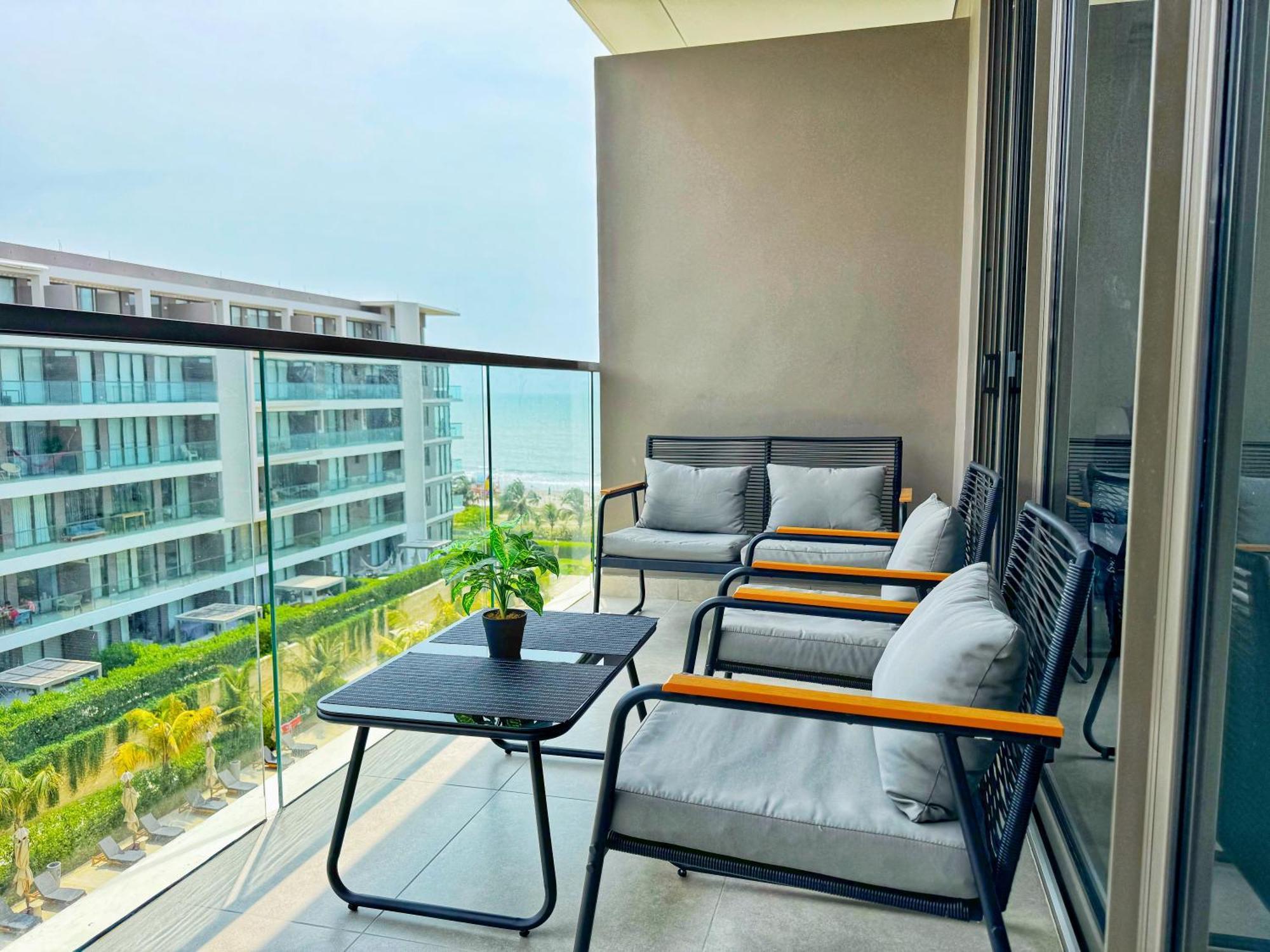 Amazing Loft / Private + Pools + Natural *